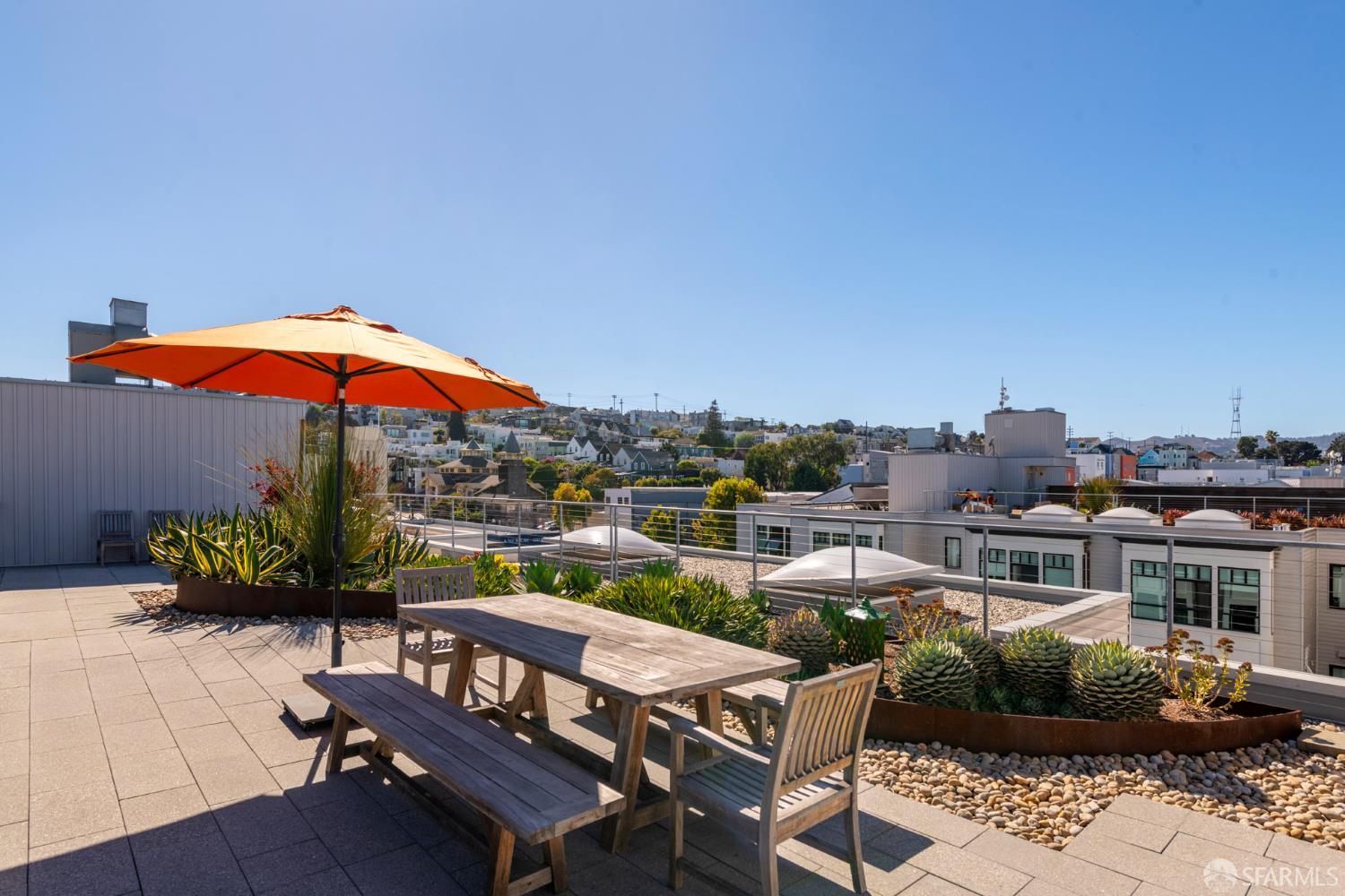 310 Carolina Street # 207