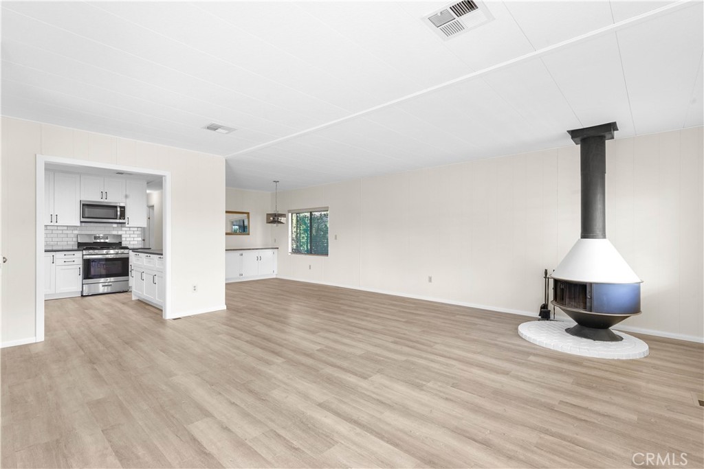 11050 Bryant Street 277