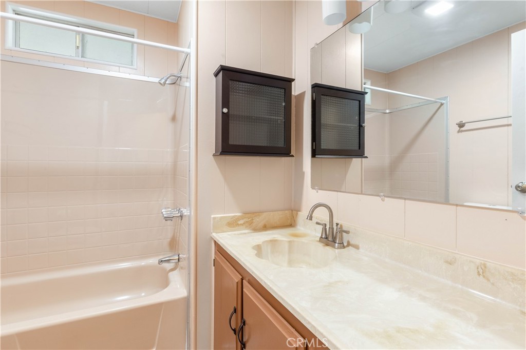 11050 Bryant Street 277