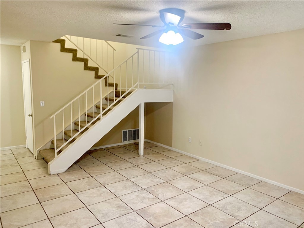1380 W 48th Street 115