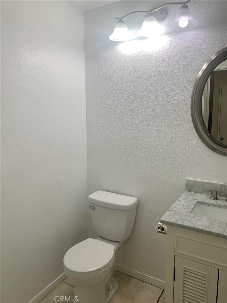 1380 W 48th Street 115