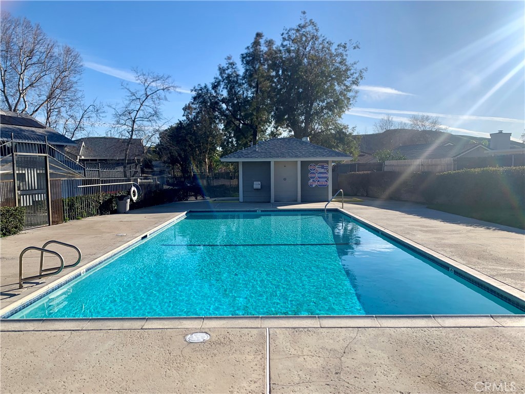 1380 W 48th Street 115