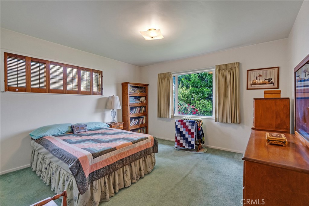 758 W Rosewood Court