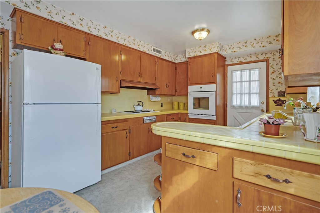 758 W Rosewood Court