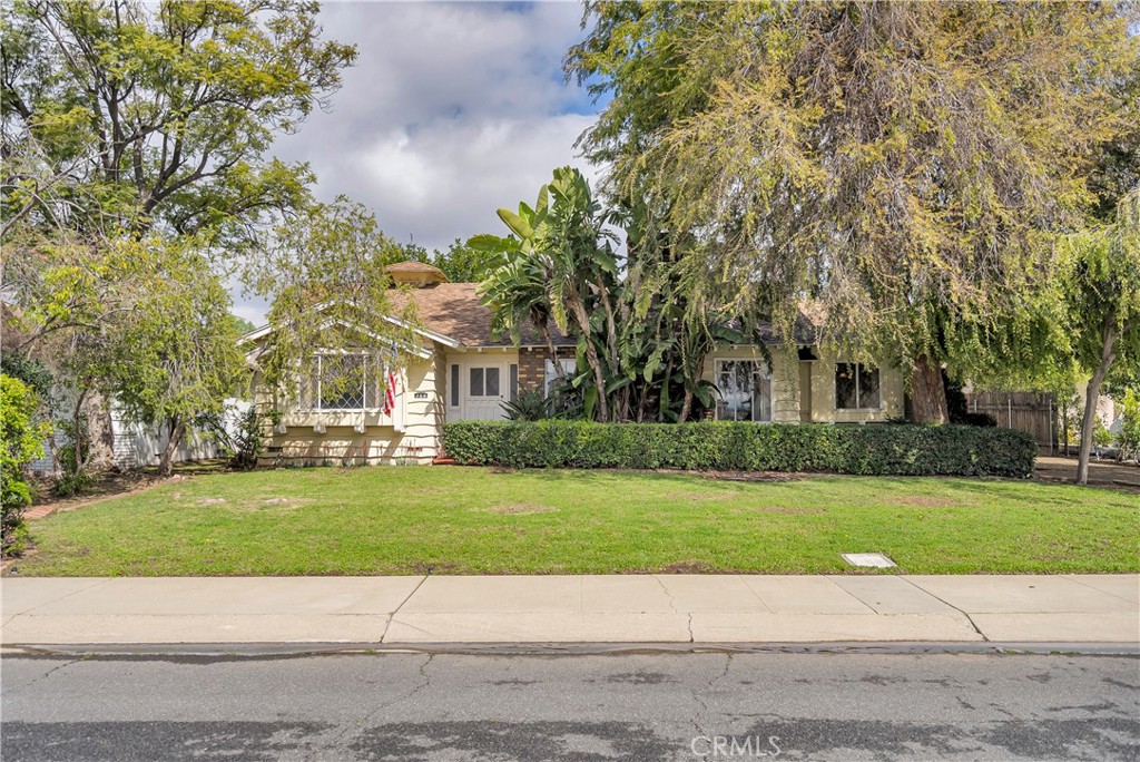 758 W Rosewood Court