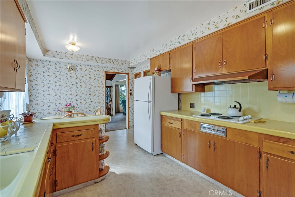 758 W Rosewood Court