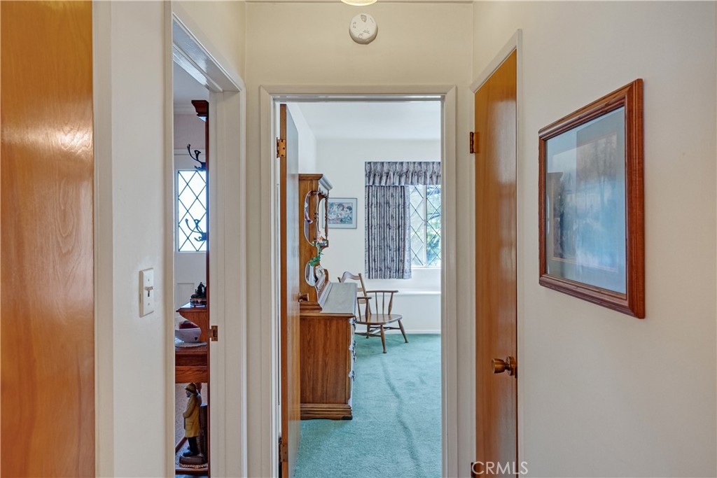 758 W Rosewood Court