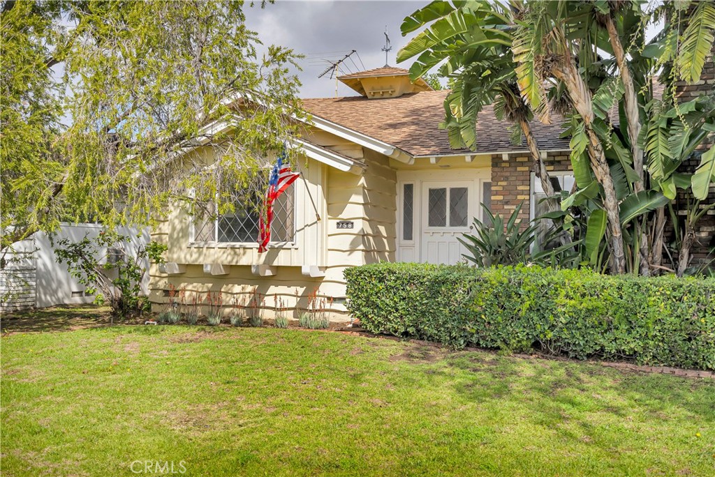 758 W Rosewood Court
