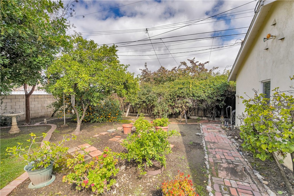 758 W Rosewood Court