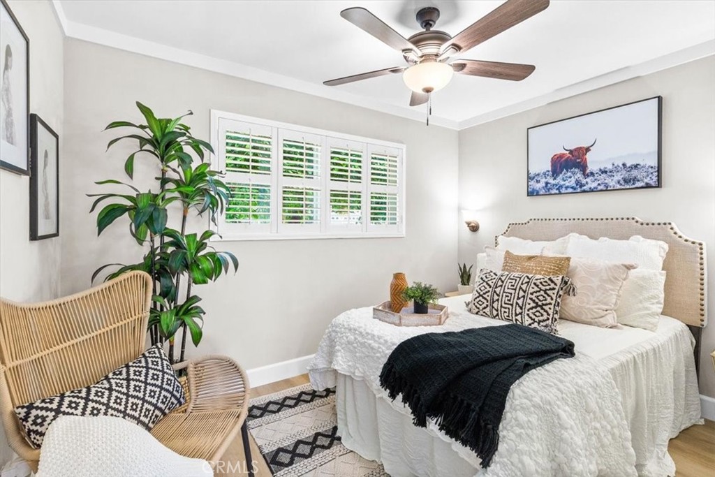 5466 Lewis Avenue