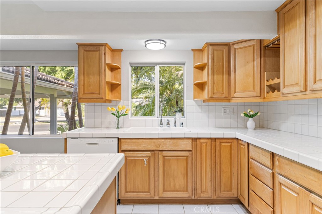 1032 Hyde Park Drive