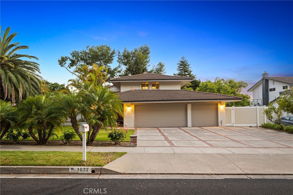 1032 Hyde Park Drive