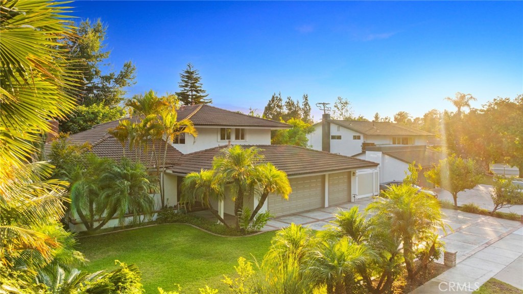 1032 Hyde Park Drive