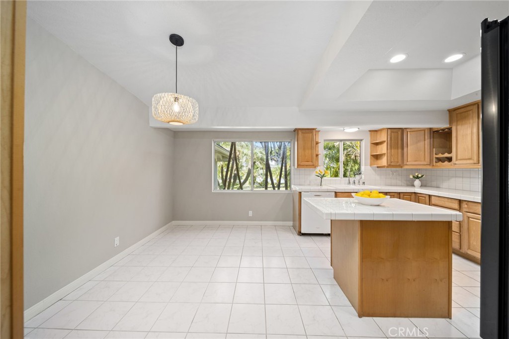 1032 Hyde Park Drive