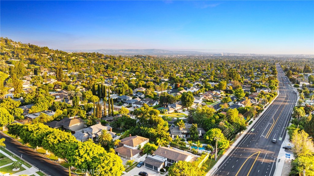 1032 Hyde Park Drive