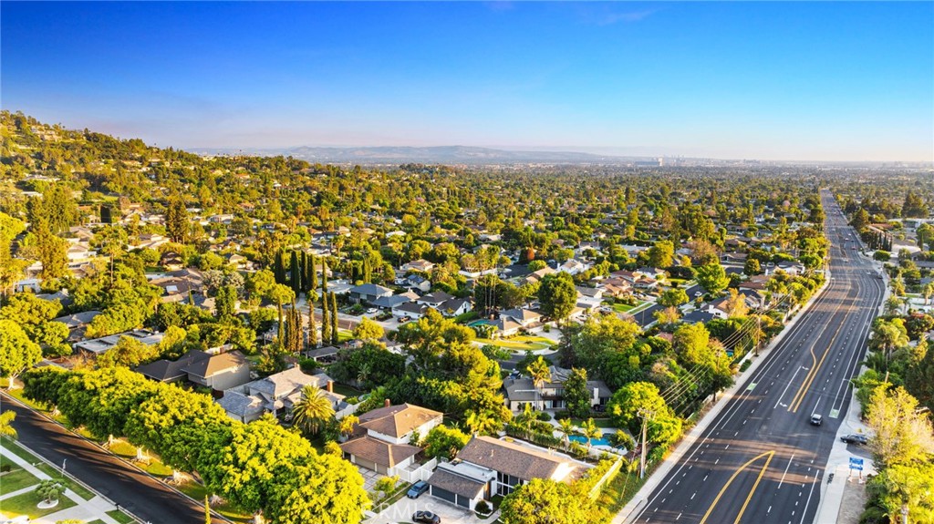 1032 Hyde Park Drive