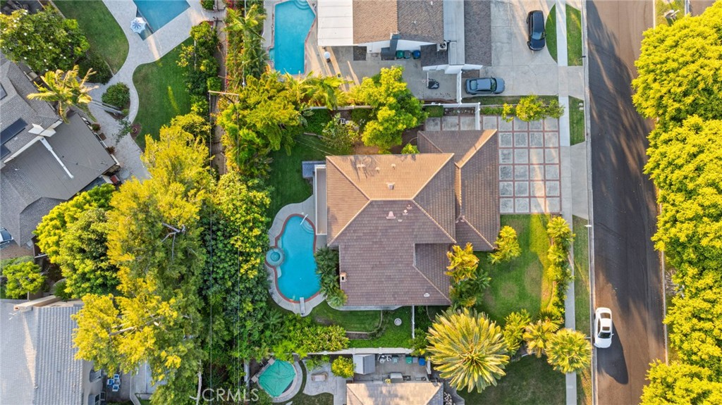 1032 Hyde Park Drive