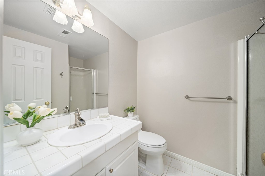 1032 Hyde Park Drive