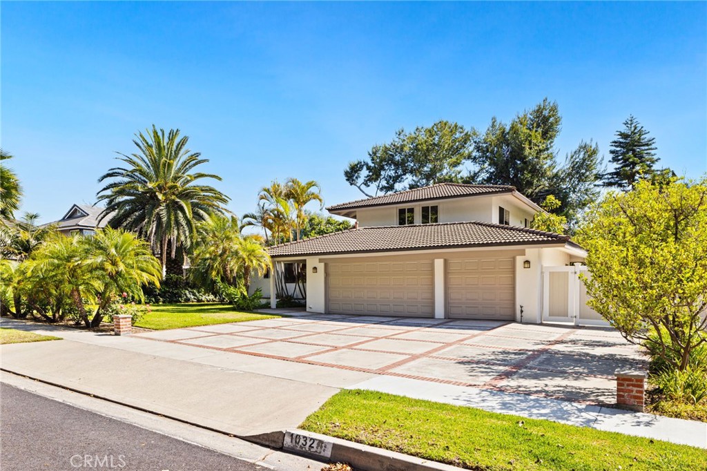 1032 Hyde Park Drive