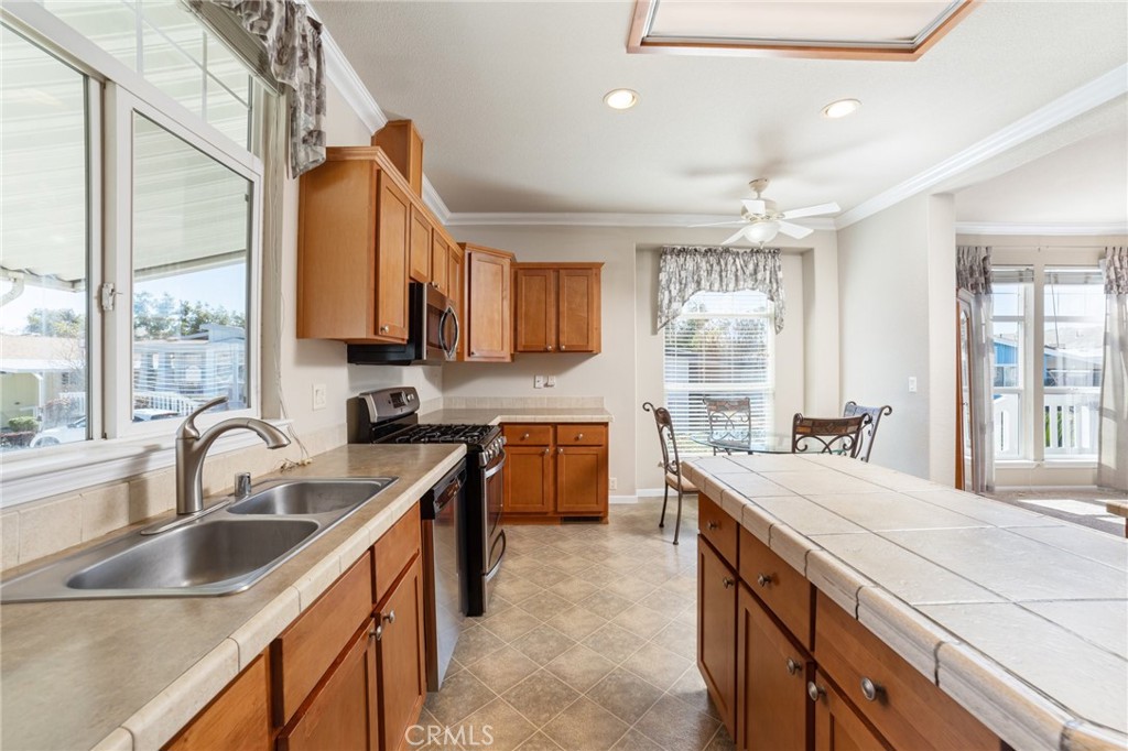 1400 W 13th Street 114