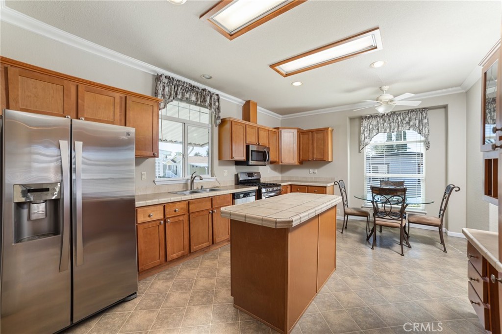 1400 W 13th Street 114