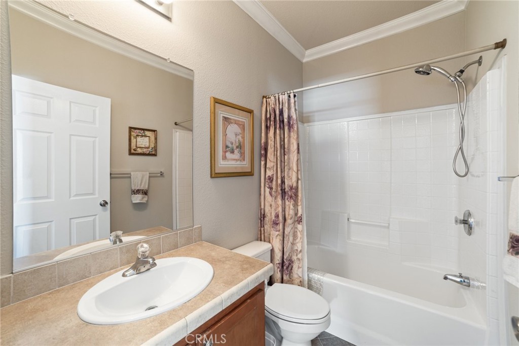 1400 W 13th Street 114