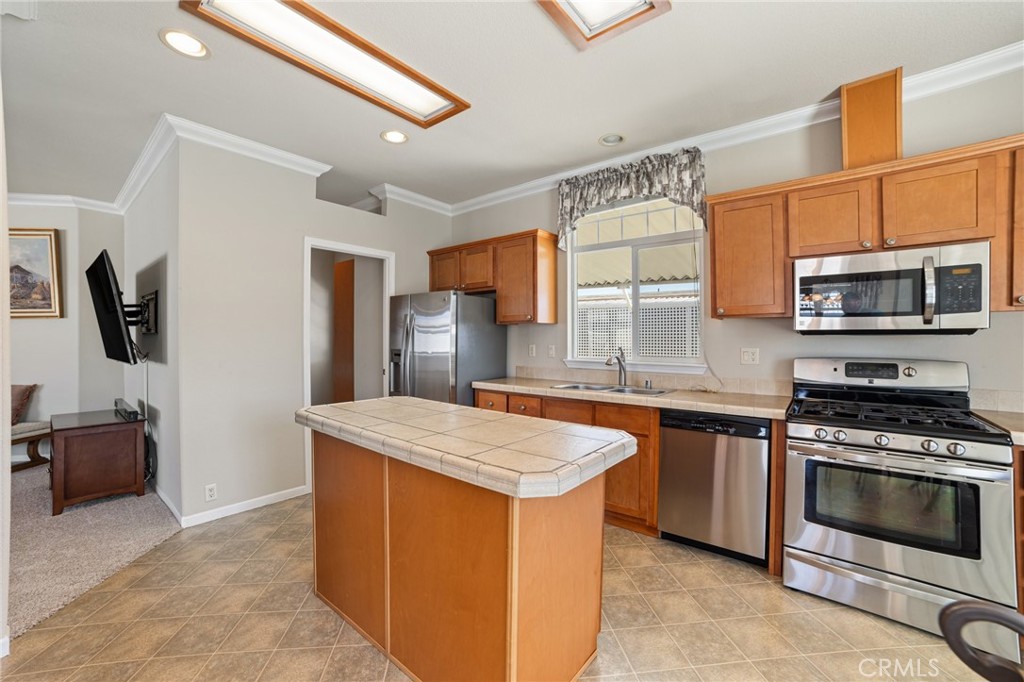 1400 W 13th Street 114