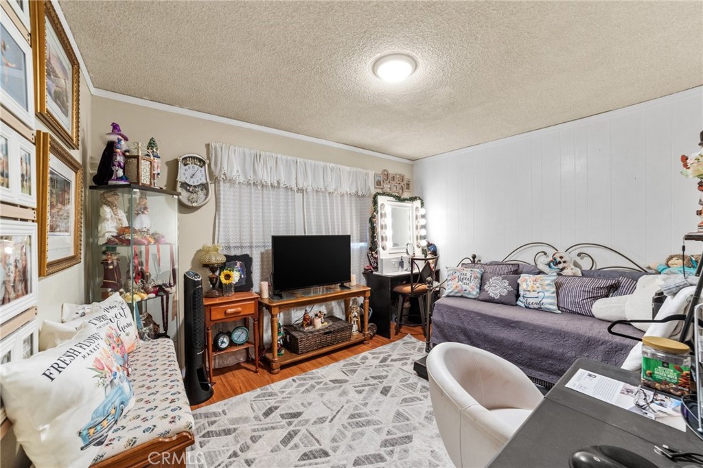 653 Clarion Place