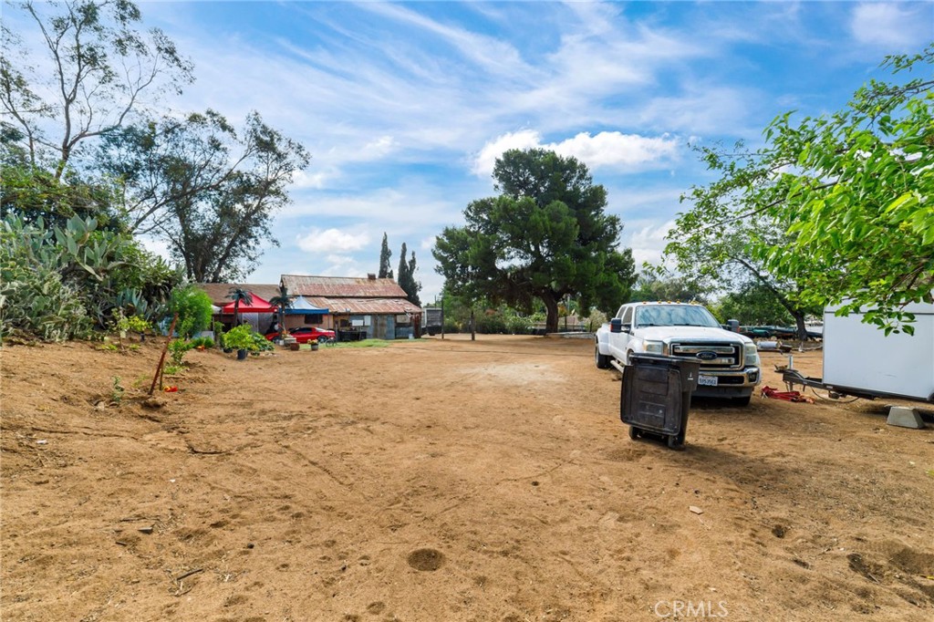 5778 La Sierra Avenue