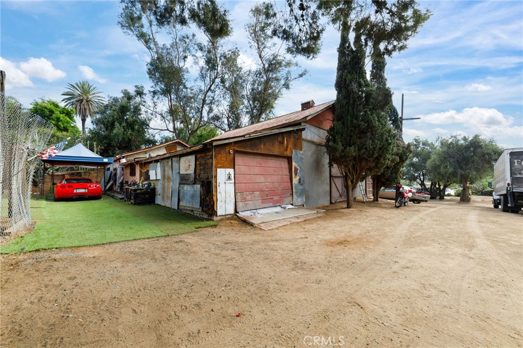 5778 La Sierra Avenue