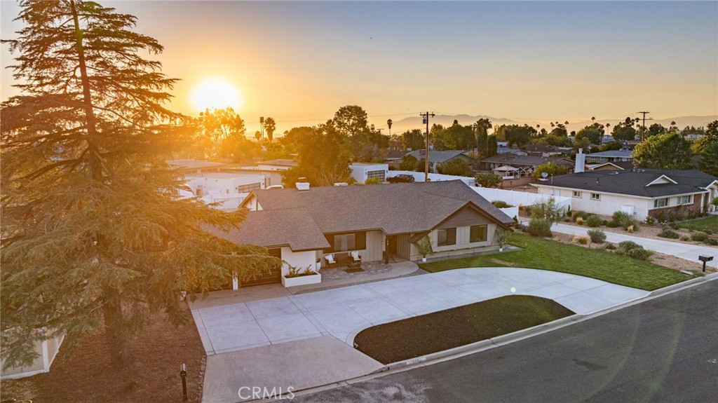 1258 Holly Lane
