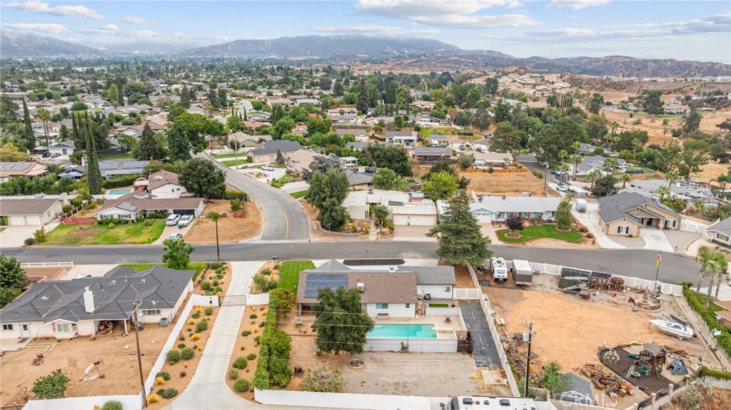 1258 Holly Lane