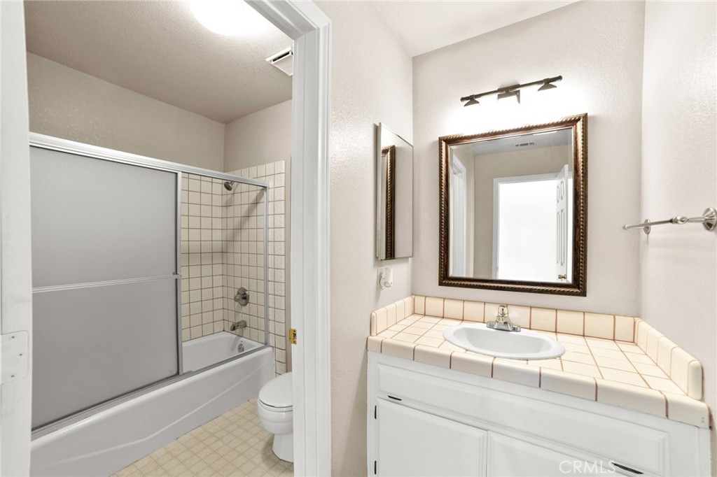 17800 Rancho Bonita Road