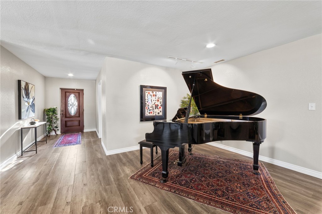4514 Brentwood
