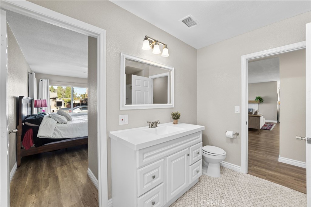 4514 Brentwood