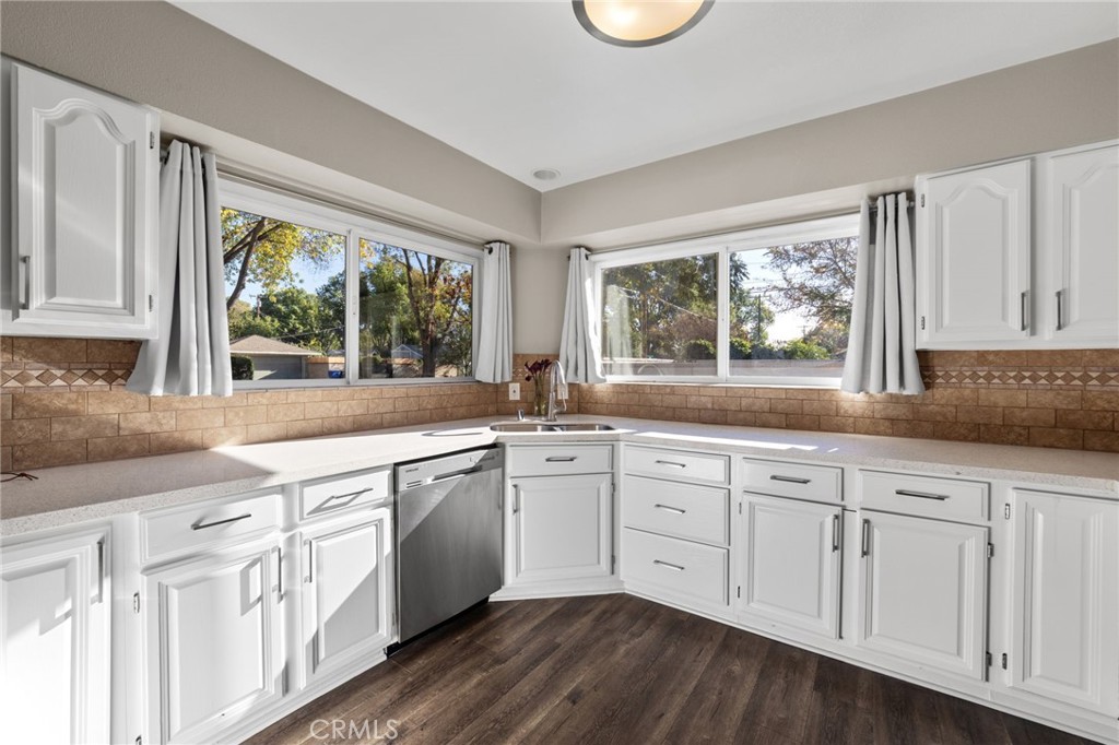 4514 Brentwood