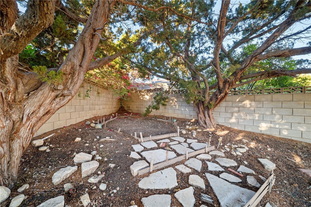 1325 Brenda Court