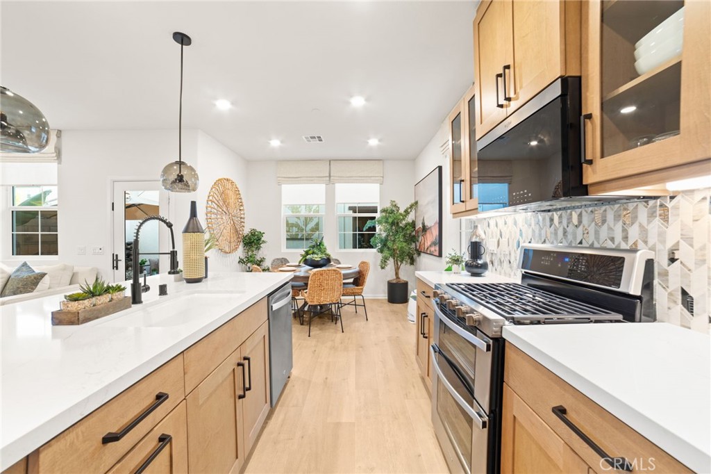 4037 Summer Way