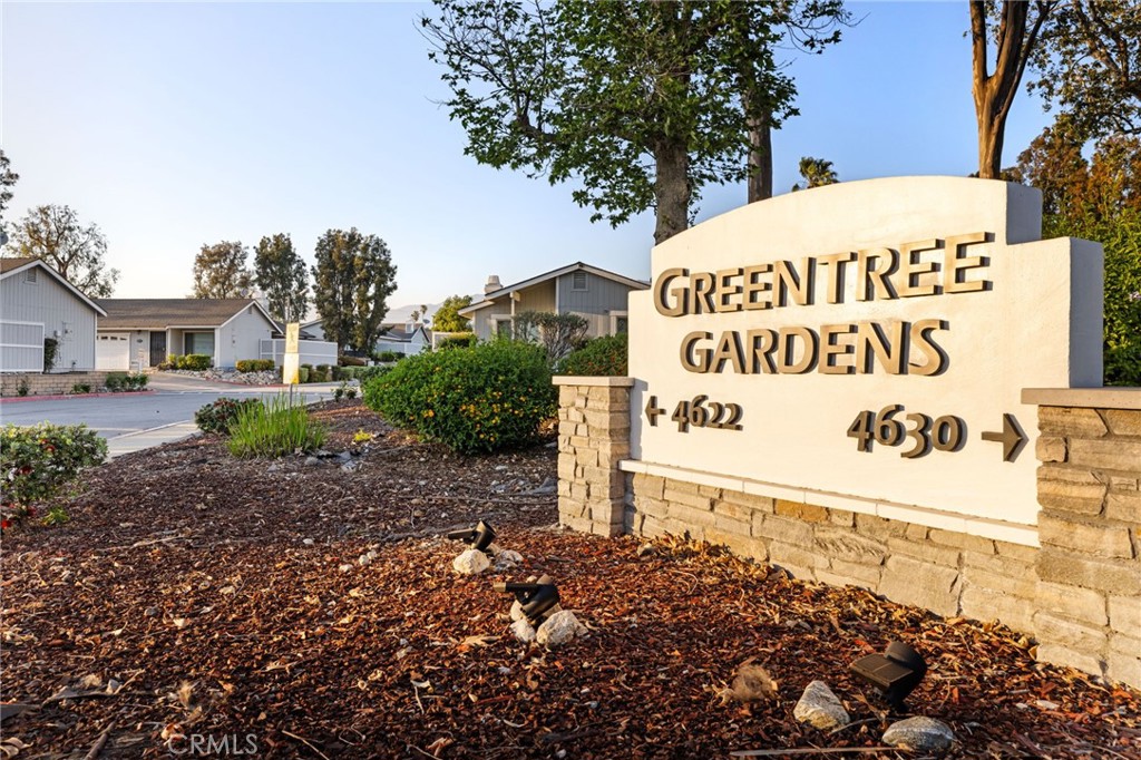 4630 San Jose T