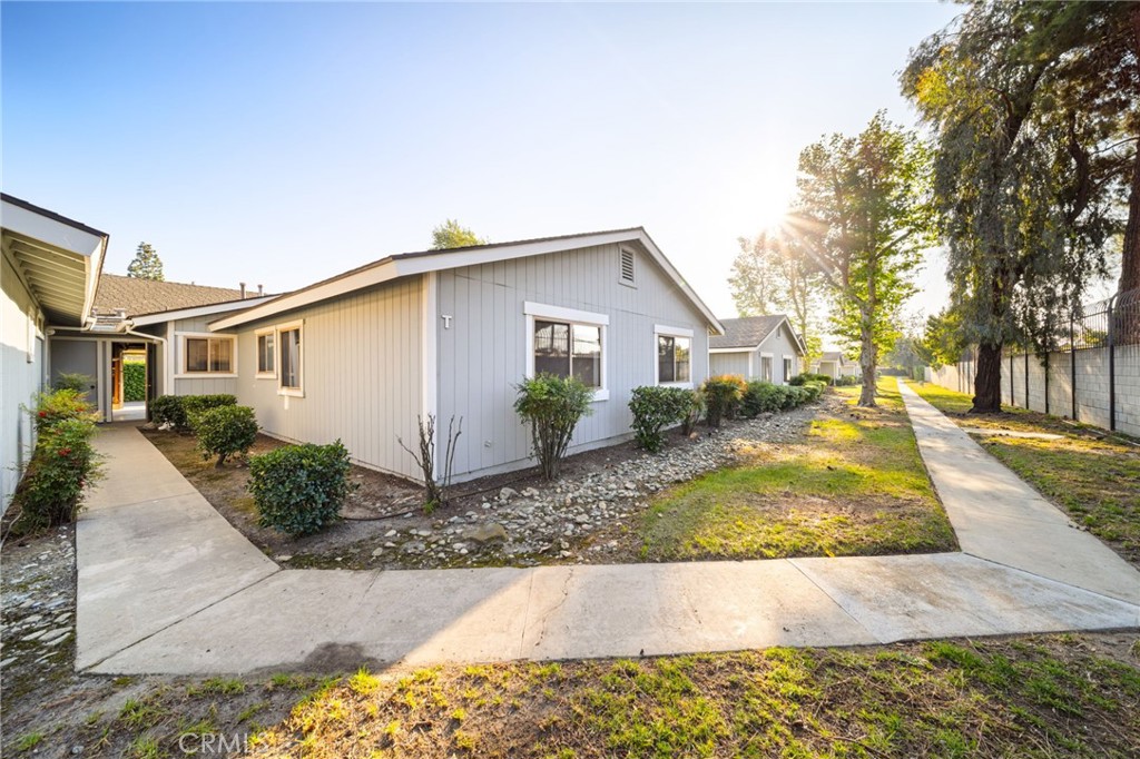 4630 San Jose T