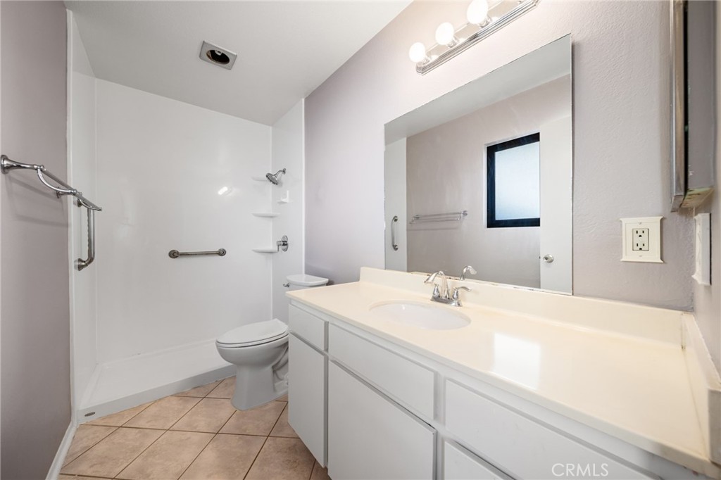 4630 San Jose T