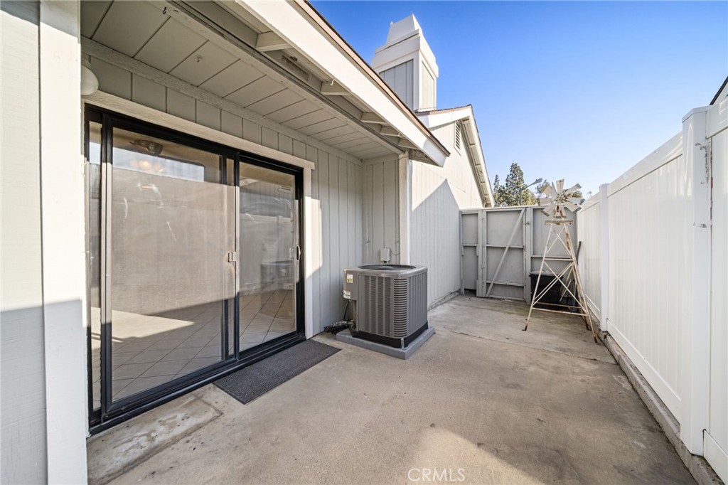 4630 San Jose T