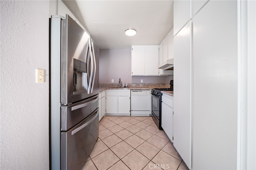 4630 San Jose T