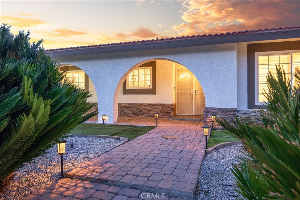 6113 Riverside