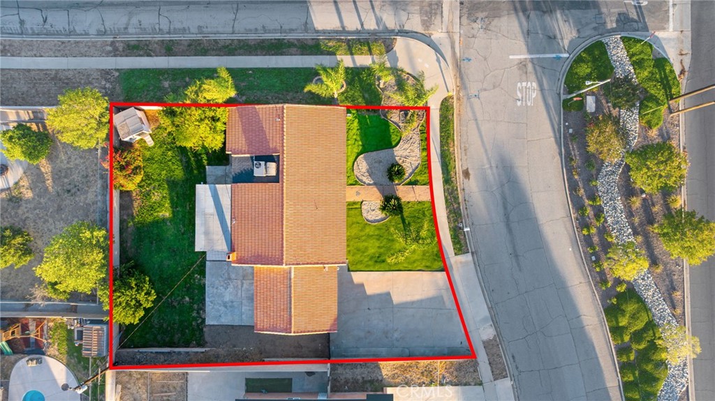 6113 Riverside