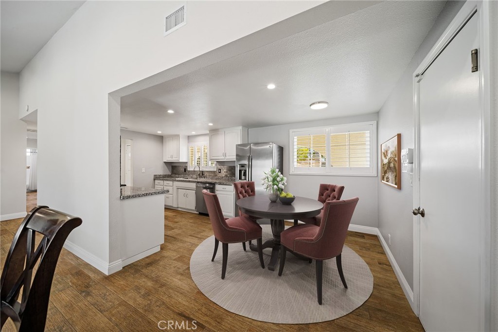 6113 Riverside