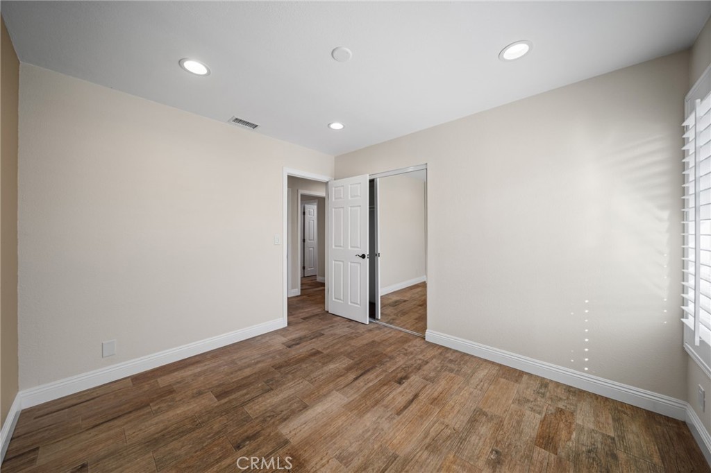 6113 Riverside