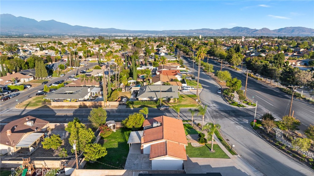 6113 Riverside