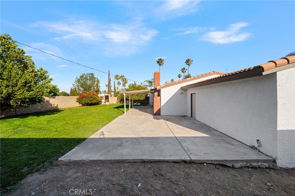 6113 Riverside