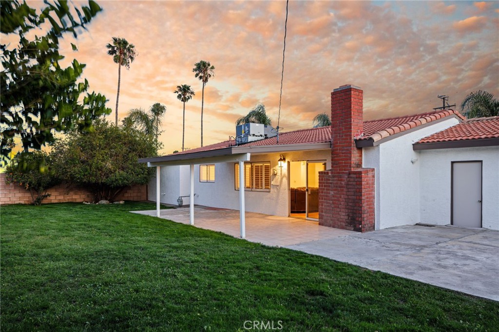 6113 Riverside